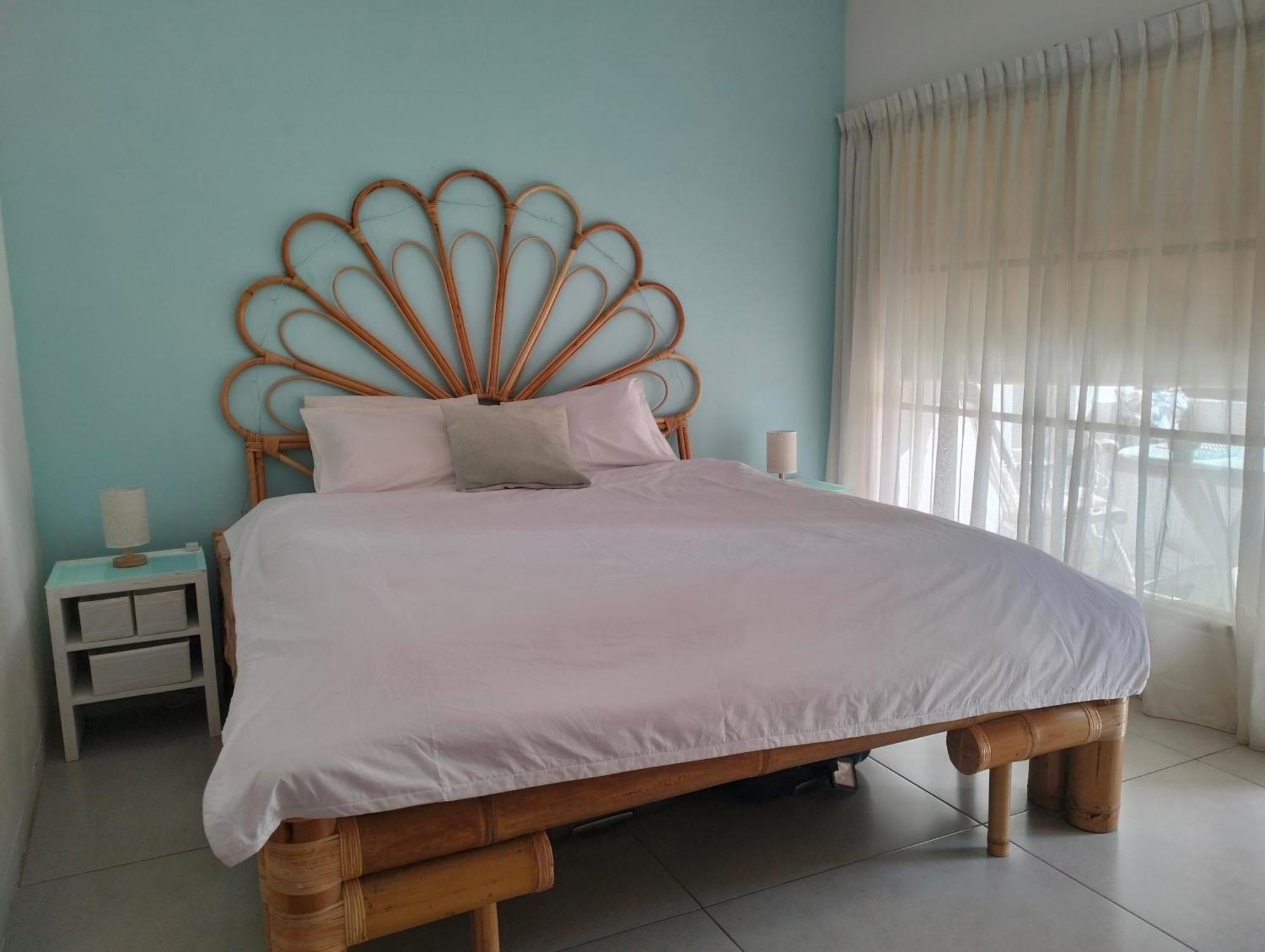 Apartemen Tropical Hideaway